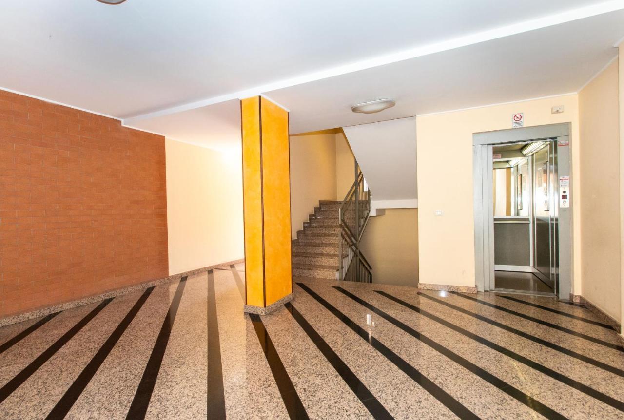 Come Casa Like Home Apartment With Parking Turin Exteriör bild
