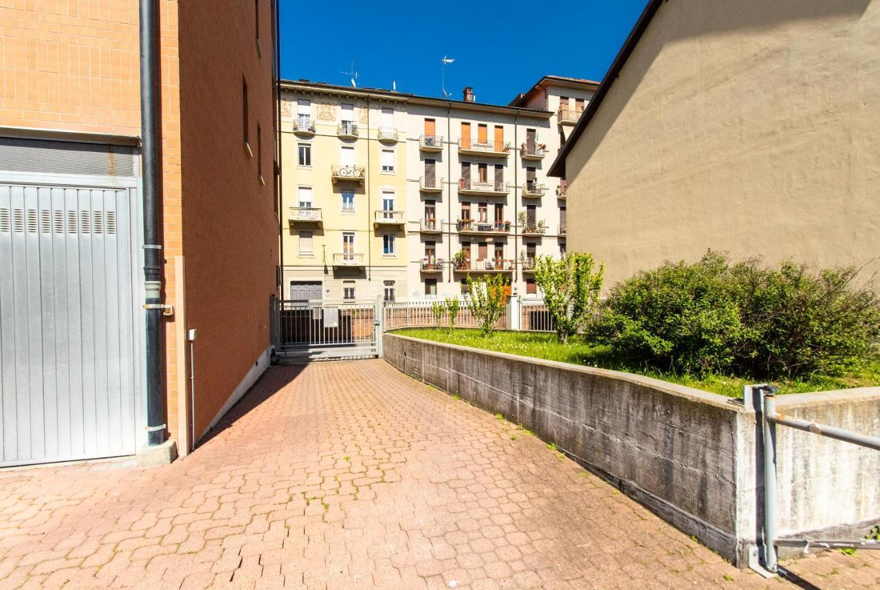 Come Casa Like Home Apartment With Parking Turin Exteriör bild